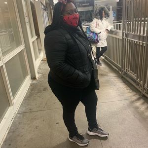 Meet your Posher, Raquel